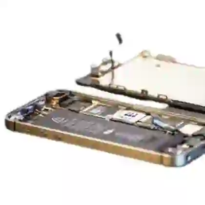 Sửa sóng iPhone 15 Pro 2